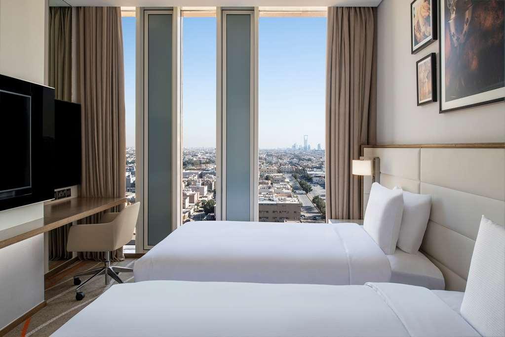 Doubletree Suites By Hilton - Riyadh Financial District Δωμάτιο φωτογραφία
