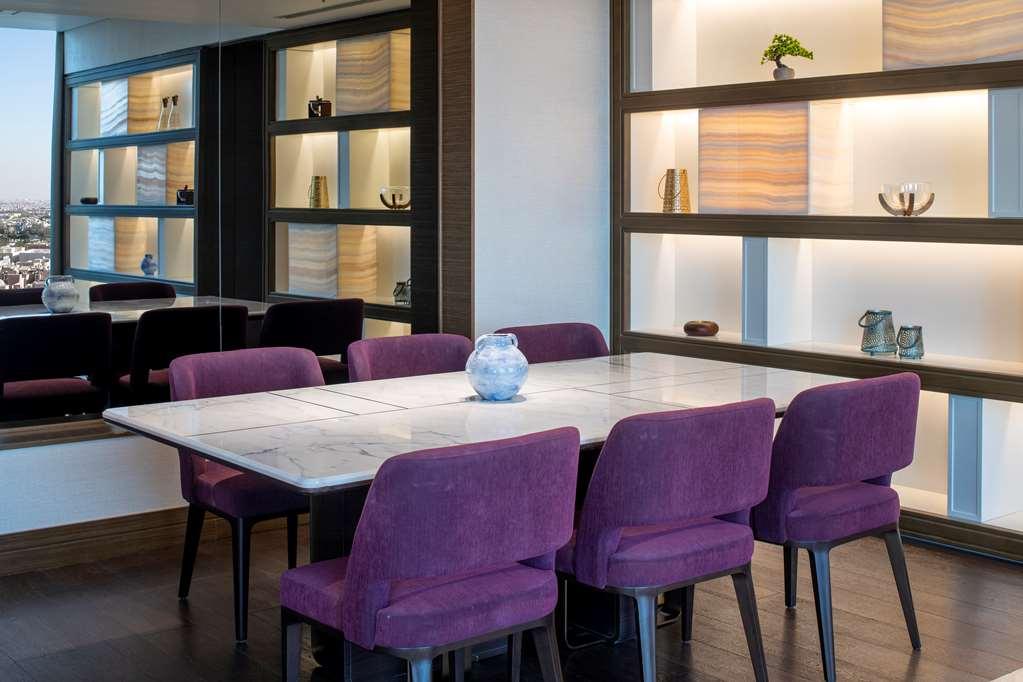 Doubletree Suites By Hilton - Riyadh Financial District Δωμάτιο φωτογραφία